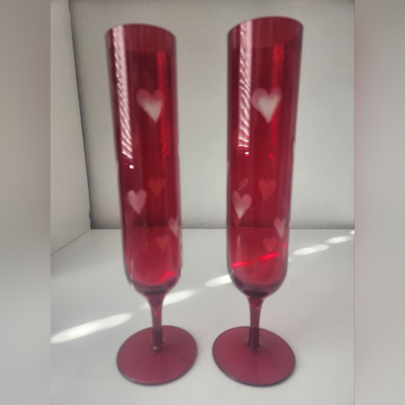 Pier 1 Vintage Etched Red Heart Champagne Flutes Set Of 2 - Picture 11 of 14